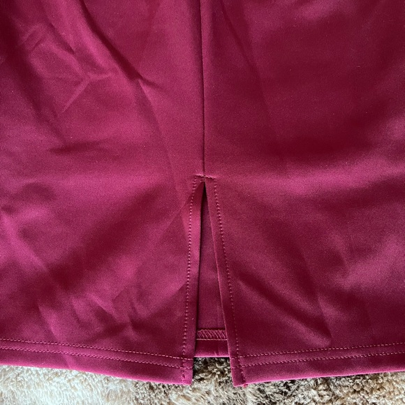 Fashion nova burgundy dress size Small gold button choker - Picture 5 of 9